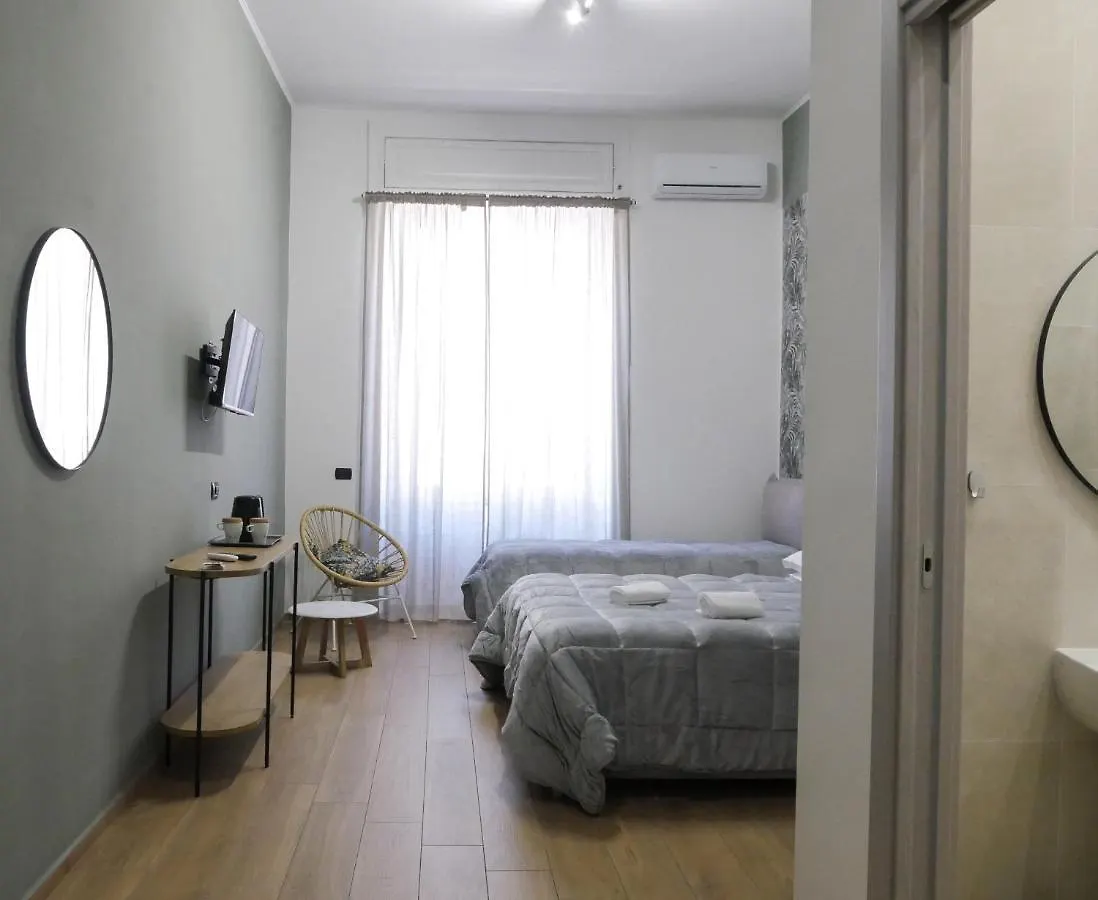 Palazzo Ferrara 1952 Bed & Breakfast Naples