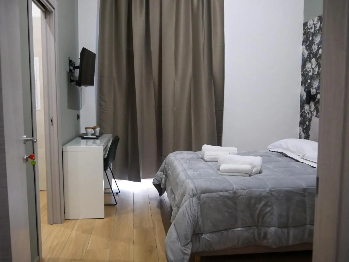 Palazzo Ferrara 1952 Bed & Breakfast Naples