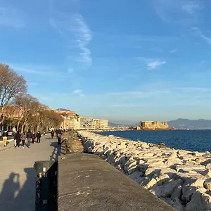 Couette-café Maison Silvia, Naples