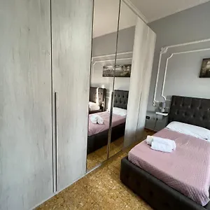Couette-café La Casa Di Tonia, Naples