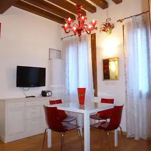 https://casa-contarina.hotelinveneto.com